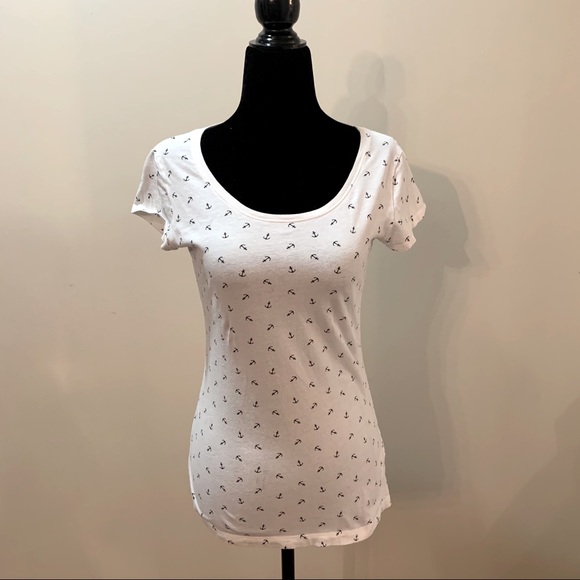 ‼️Add on for $5‼️ H&M Women’s Organic Cotton Tee - Picture 1 of 7